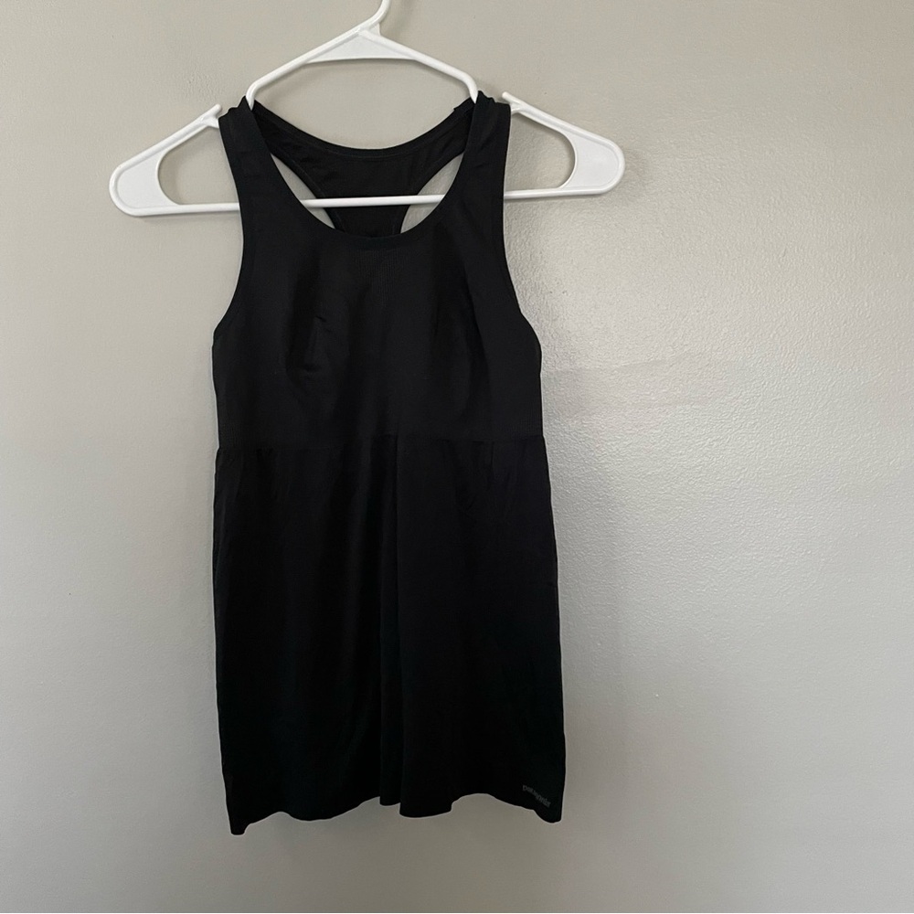 Patagonia Black Racerback Women’s Tank Top small